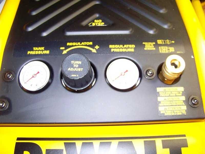 Dewalt Compressor3