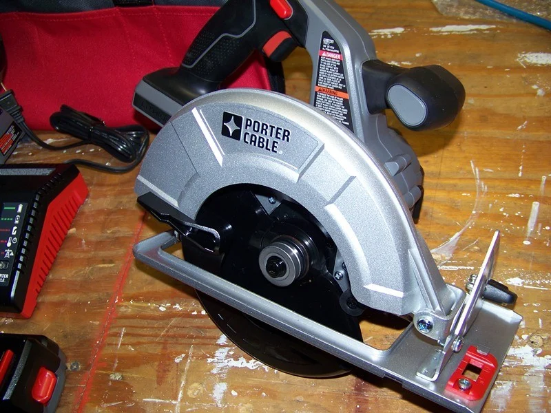Porter Cable Circular Saw Review – PCL186CS