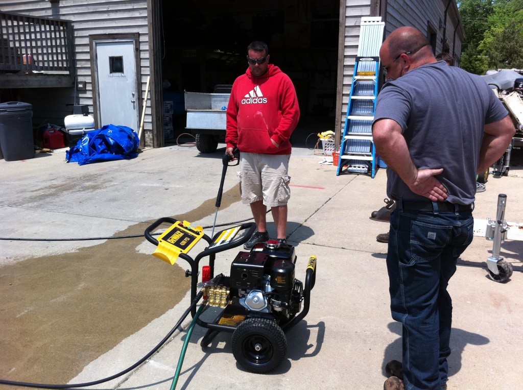 Dewalt4200 psi pressure washer dh4240