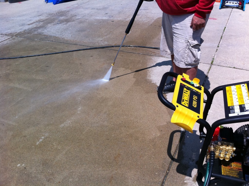 Dewalt4200 psi pressure washer dh4240