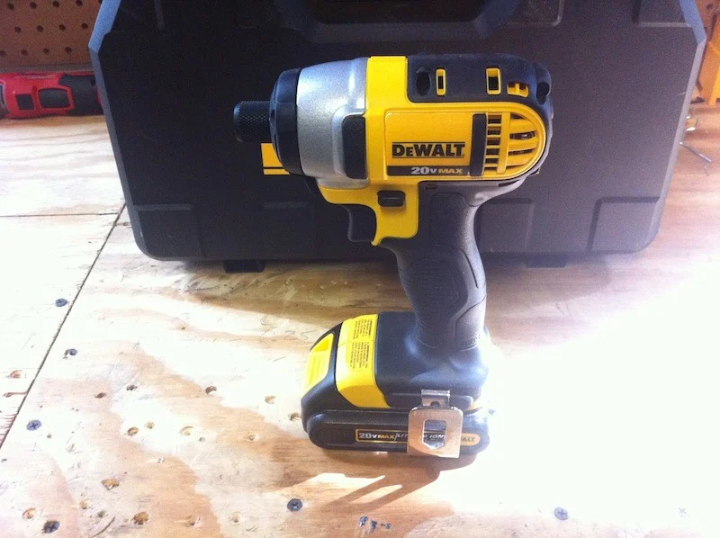 DEWALT Cordless Impact Driver Kit DCF885C2 20v Max – Review