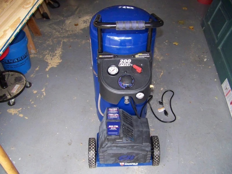 Lowes Campbell Hausfeld Compressor – 20 Gallon – HJ300299DI – Review