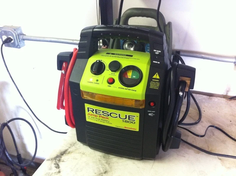 QuickCable Rescue 1800 Jump Pack  – We put it to the test!