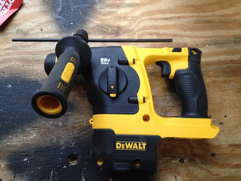 DeWALT DCH213L2