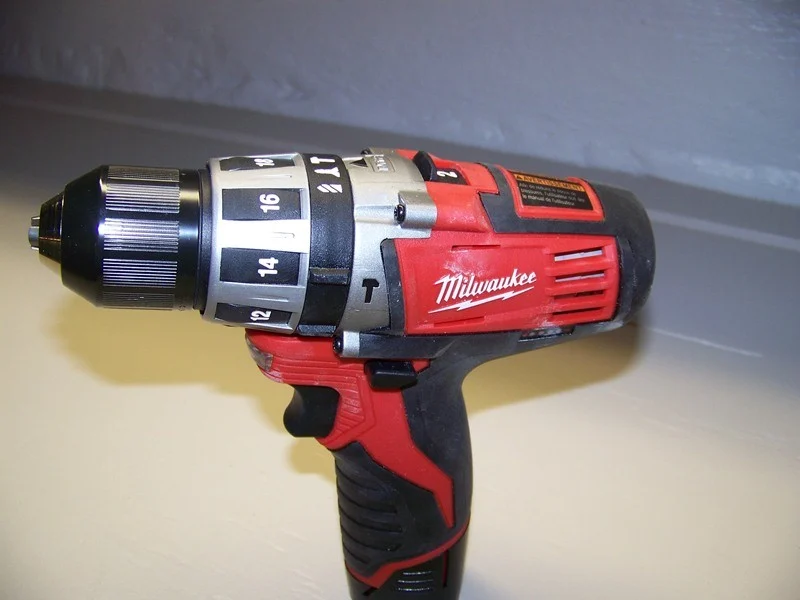 Milwaukee M12 Hammer Drill