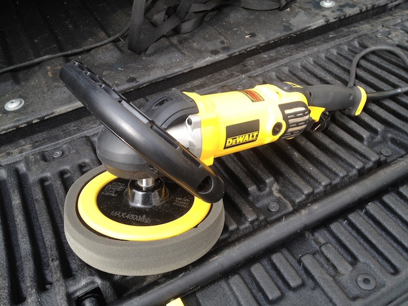 DWP849X / 9" Variable Speed Polisher with Soft Start - Review - Tools In Action - Power Tool