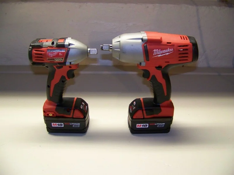 Milwaukee M18 Impact Wrench vs Milwaukee M18 Compact Impact Wrench