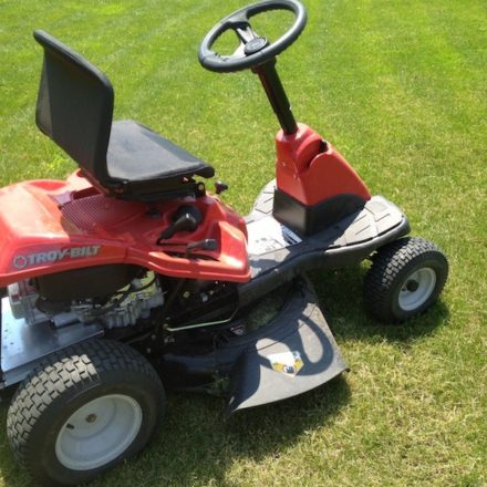 Troy-Bilt TB30 R Neighborhood Rider 30