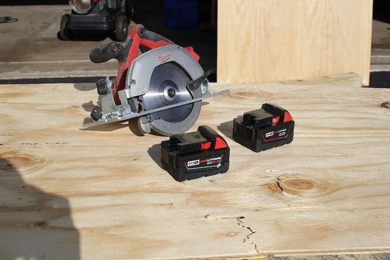Milwaukee 2.0 and 4.0 A/h Batteries are Here