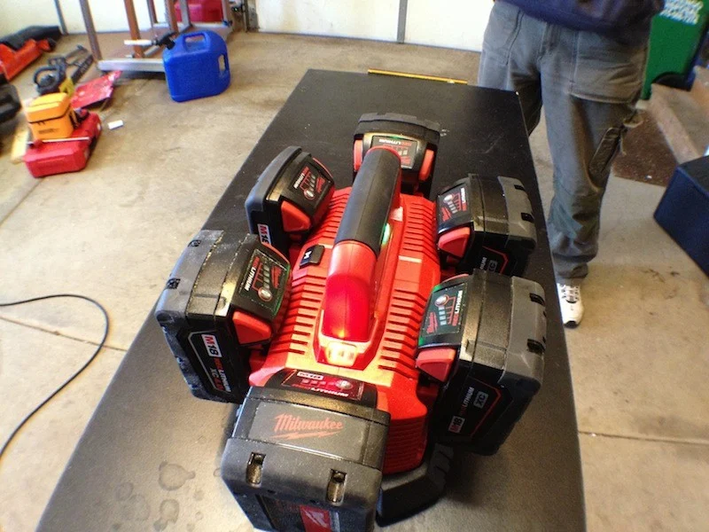 Milwaukee 18V Six Pack Sequential Charger