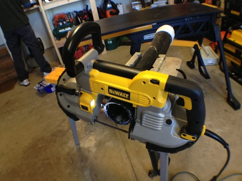 DEWALT DWM120 Deep Cut Band Saw – Making the Cut