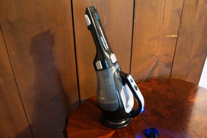 Black & Decker BDH2010LP Black/Platinum Rechargeable Cordless Hand Vacuum