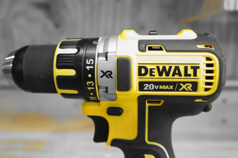 DEWALT 20V Brushless Compact Drill & Impact Driver – DCK281D2