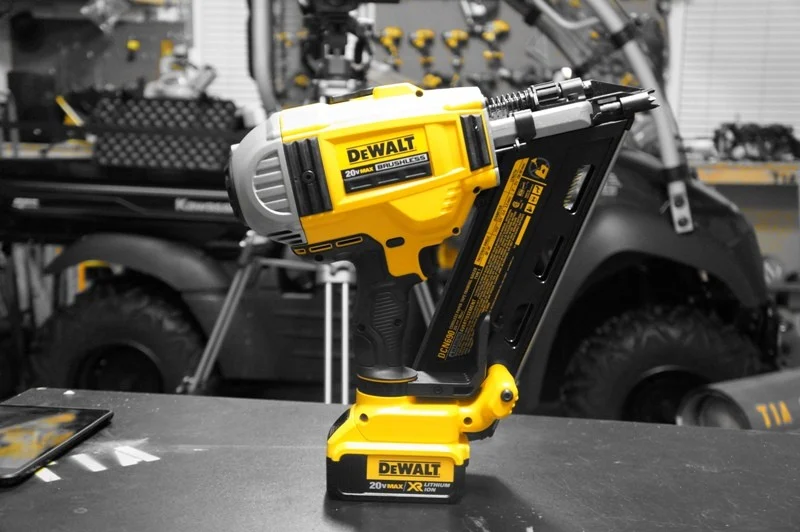 DEWALT 20V Cordless Nailer DCN690 Review