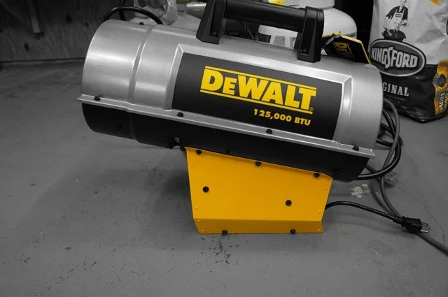 Kick Some Heat on with the DEWALT DXH125FAV 125,000 BTU/HR Forced Air Propane Heater