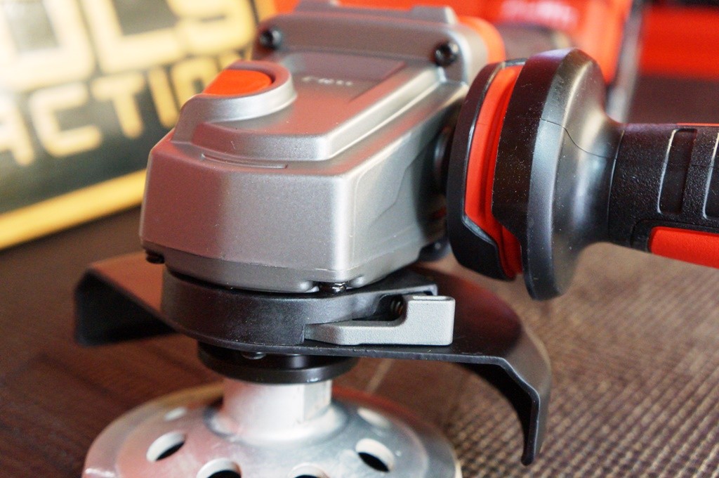 Milwaukee 2783