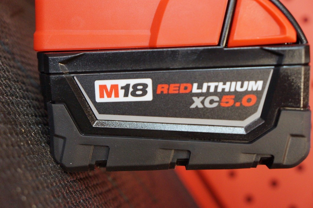 Milwaukee 2783