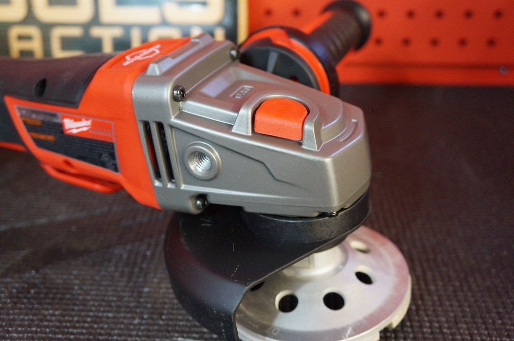 Milwaukee 2783