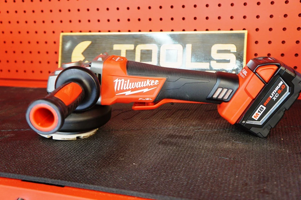 Milwaukee M18 Fuel Braking Grinder – 2783