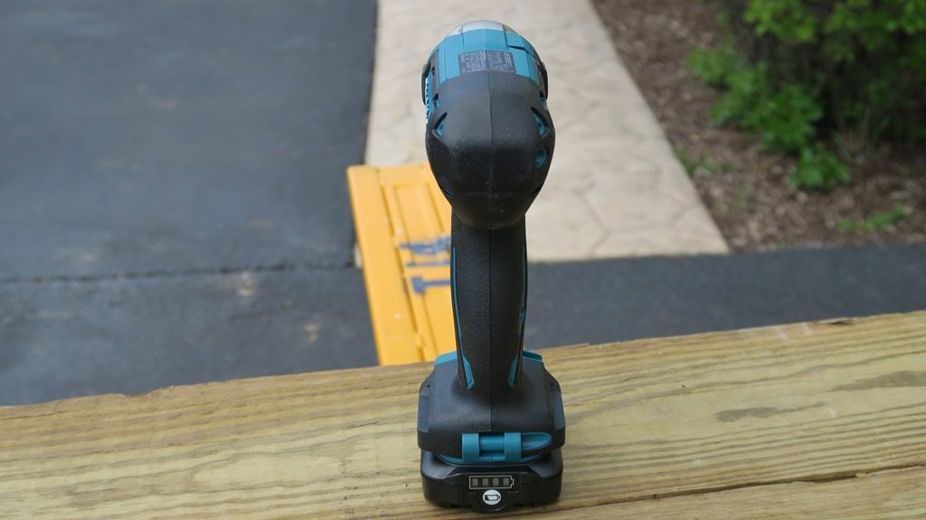 Makita DT03