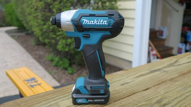 Makita DT03 12V Impact Driver