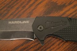 Milwaukee Hardline Knife – Thumb