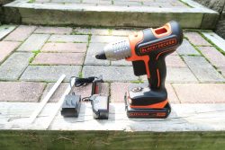 Black & Decker Glue Gun 02