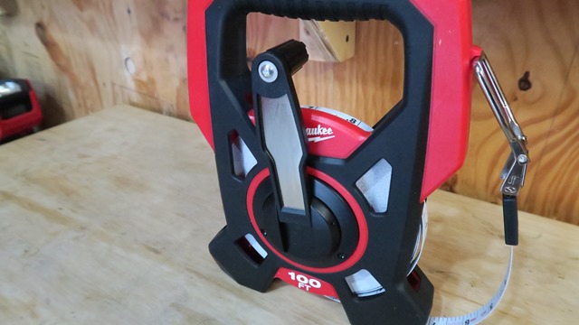 Milwaukee Tool Long Tapes - Tools In Action - Power Tool Reviews