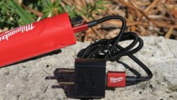 Milwaukee Rechargeable Light Review Charger Kit 09