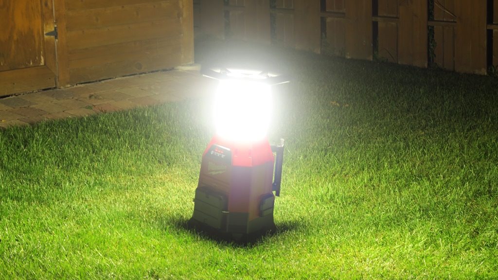 Milwaukee Radius Site Light Review