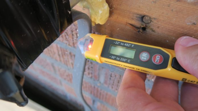 Klein Voltage Tester Review - Tools In Action - Power Tool Reviews