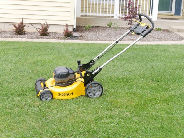 Dewalt 20V Lawn Mower Review - Tools In Action - Power Tool Reviews