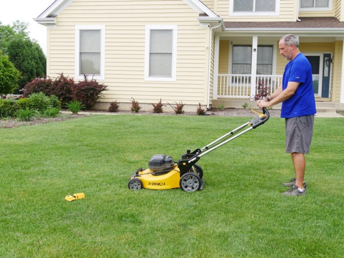 Dewalt 20v Lawn Mower Review - Tools In Action - Power Tool Reviews