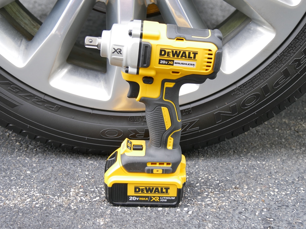 Dewalt Cordless Impact Wrench Review - Tools in