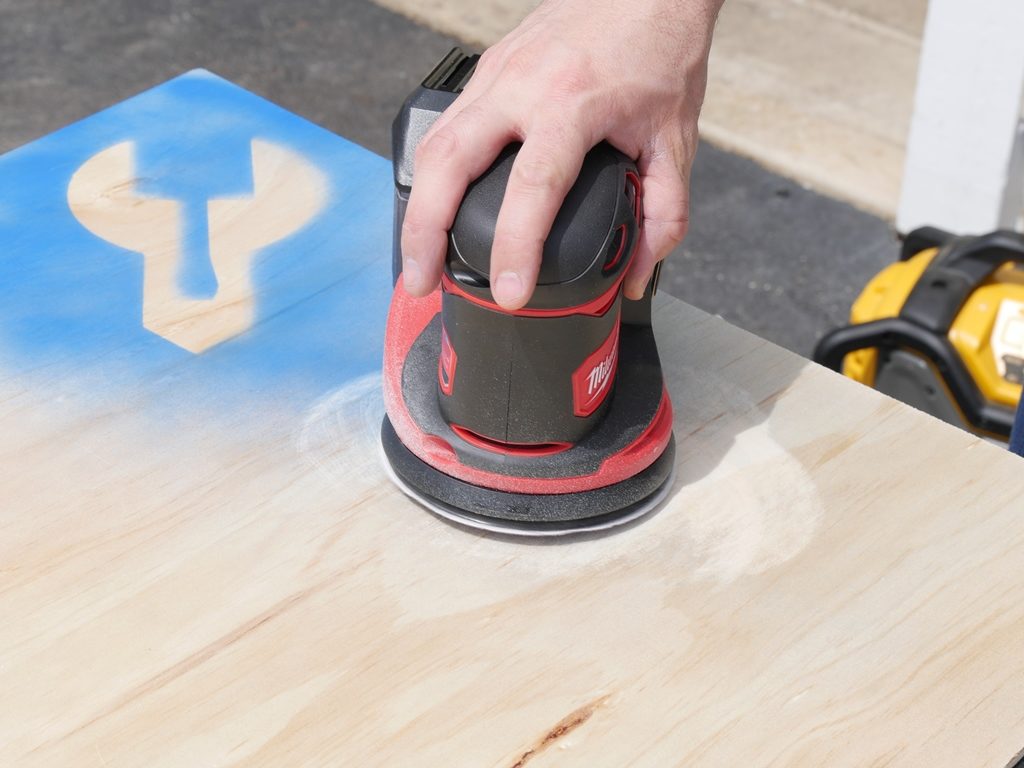 Milwaukee Cordless Sander Review