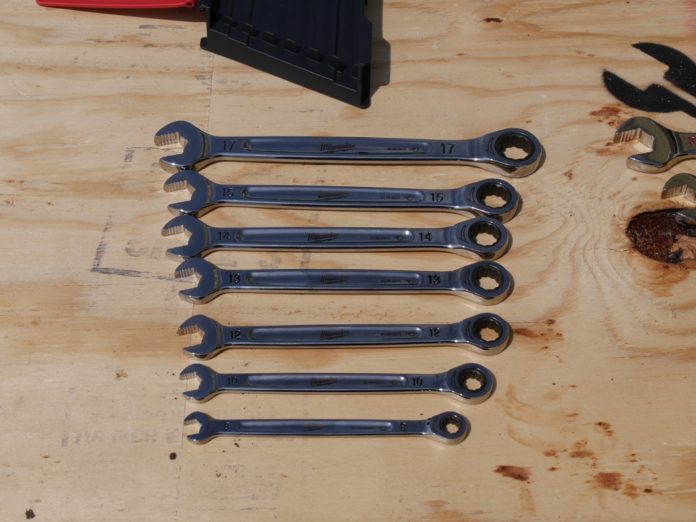 Milwaukee Ratcheting Wrench Set Review Tools in Action