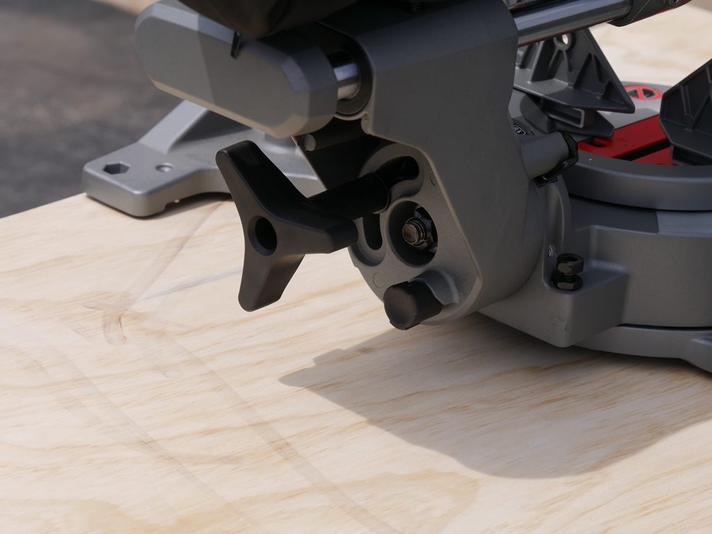 Milwaukee M18 Miter Saw Review