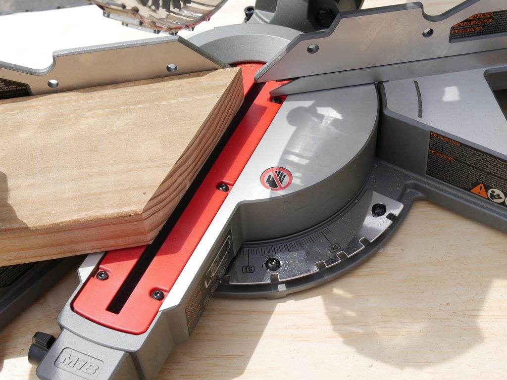 Milwaukee M18 Miter Saw Review
