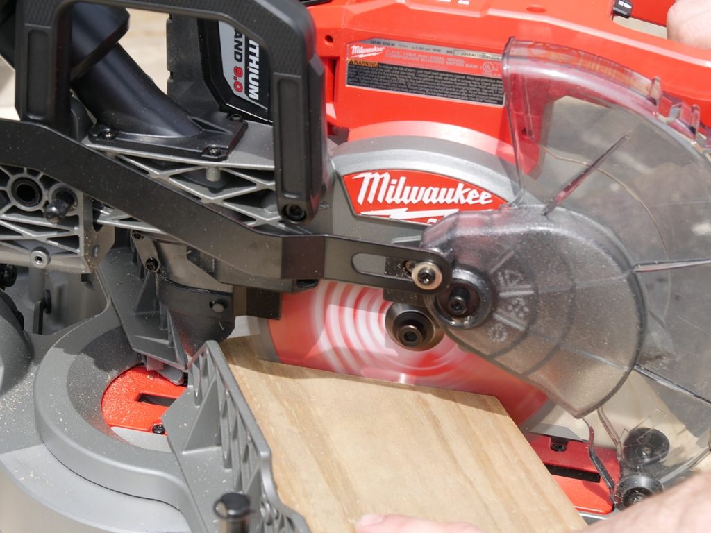 Milwaukee M18 Miter Saw Review
