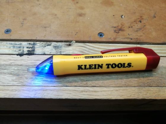 Klein Dual Range Voltage Tester Review - Tools In Action - Power Tool