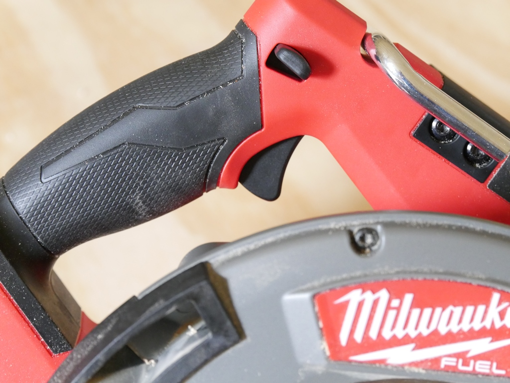 Milwaukee 2732 Circular Saw Review Overview