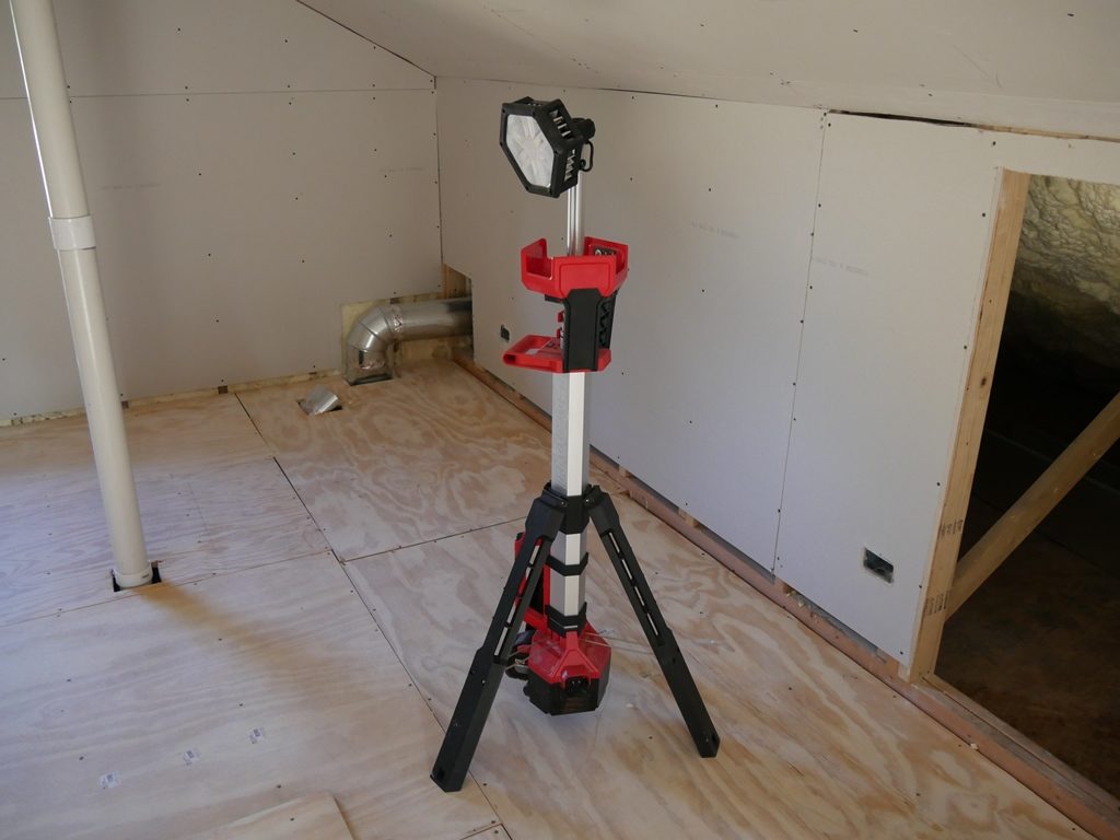 Milwaukee 2131 Tower Light Review
