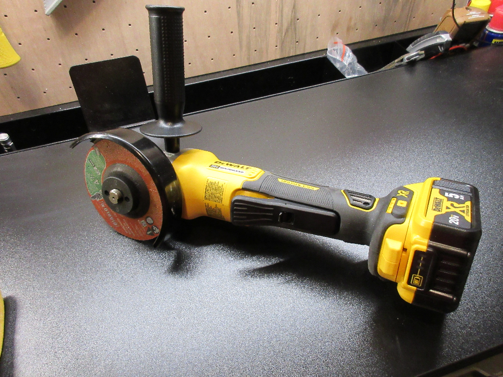 DeWalt Cordless Angle Grinder Review