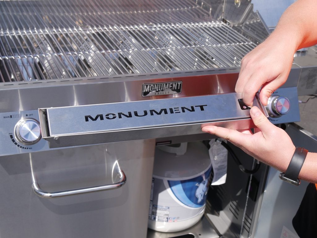 Monument Grill Review