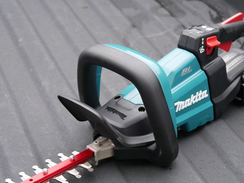Makita Cordless Hedge Trimmer Review
