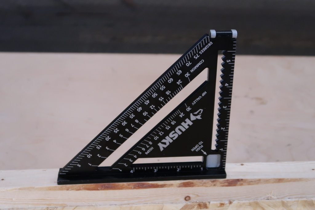 Husky Extendable Square