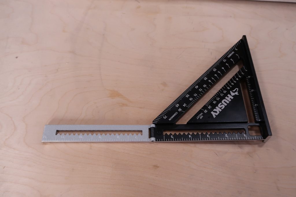 Husky Extendable Square