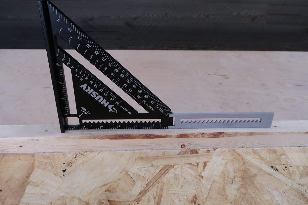 Husky Extendable Square