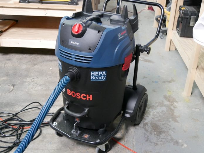 Bosch GAS20-17A Dust Extractor - Tools In Action - Power Tool Reviews