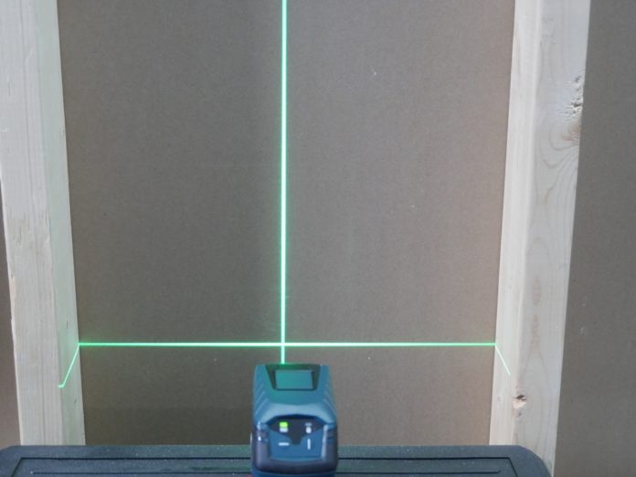 Bosch GLL 100 G Laser Line Tools In Action Power Tool Reviews